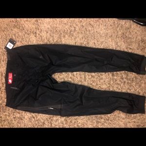 nike slim fit joggers